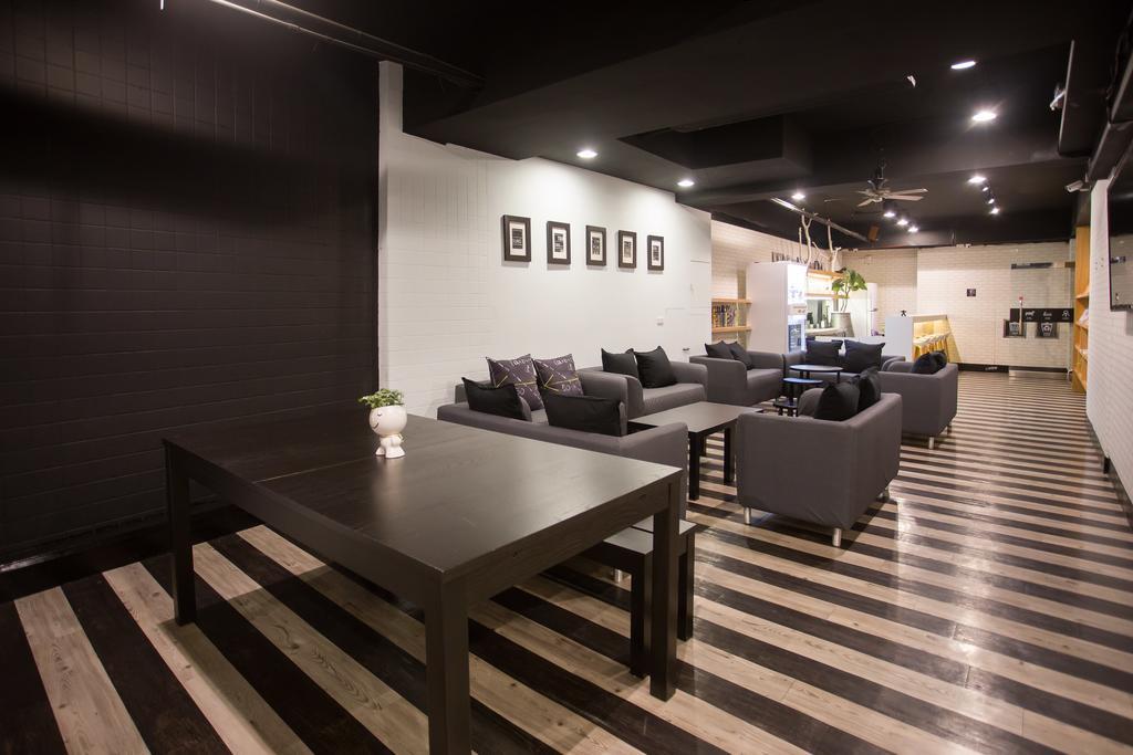 Fun Inn Taipei Hostel Dış mekan fotoğraf