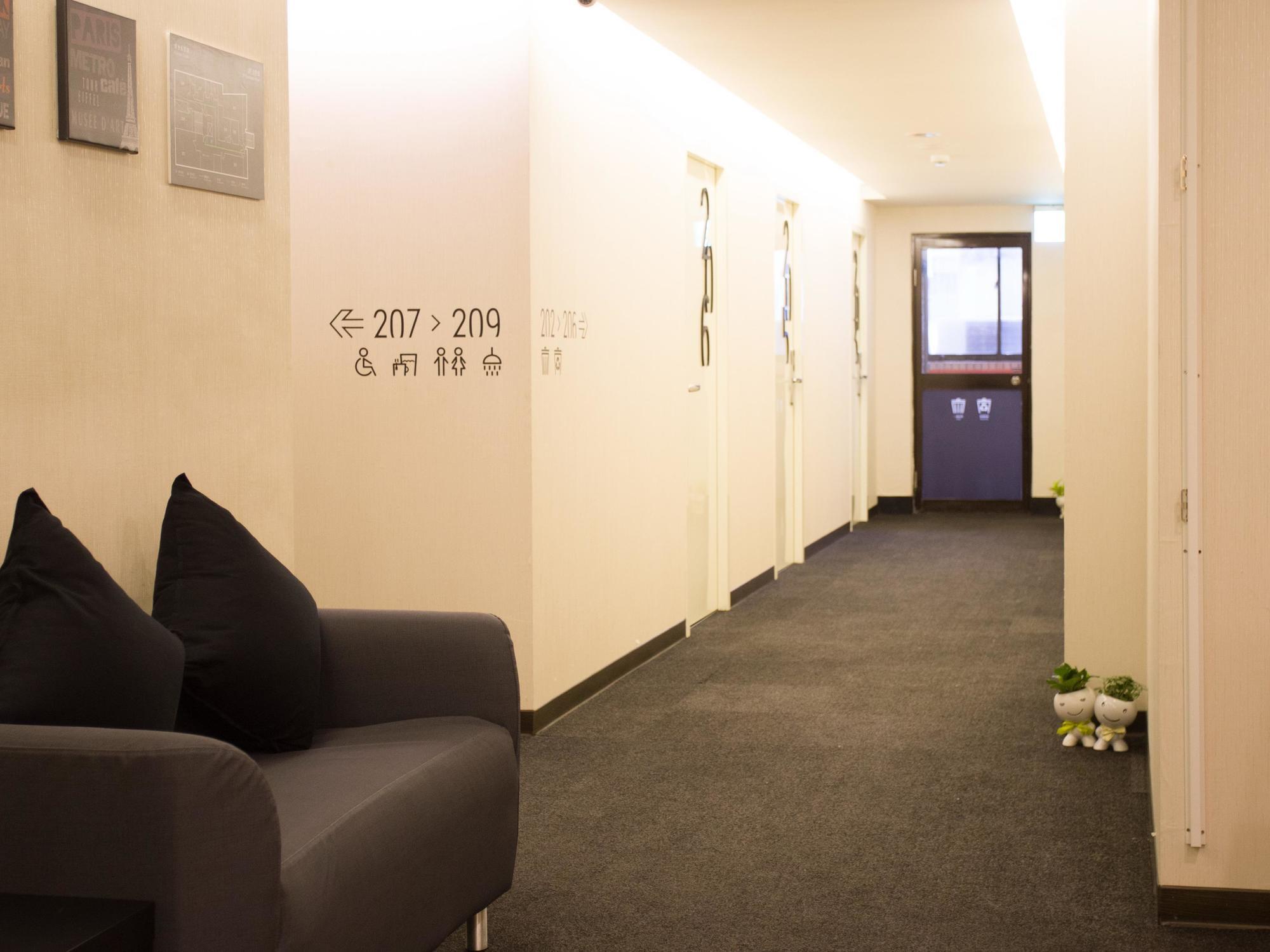 Fun Inn Taipei Hostel Dış mekan fotoğraf