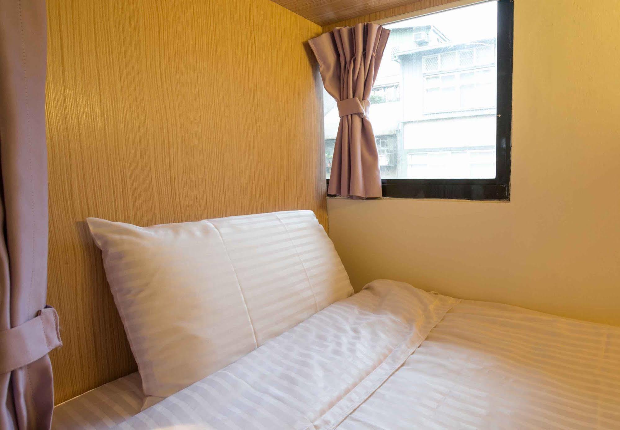 Fun Inn Taipei Hostel Dış mekan fotoğraf