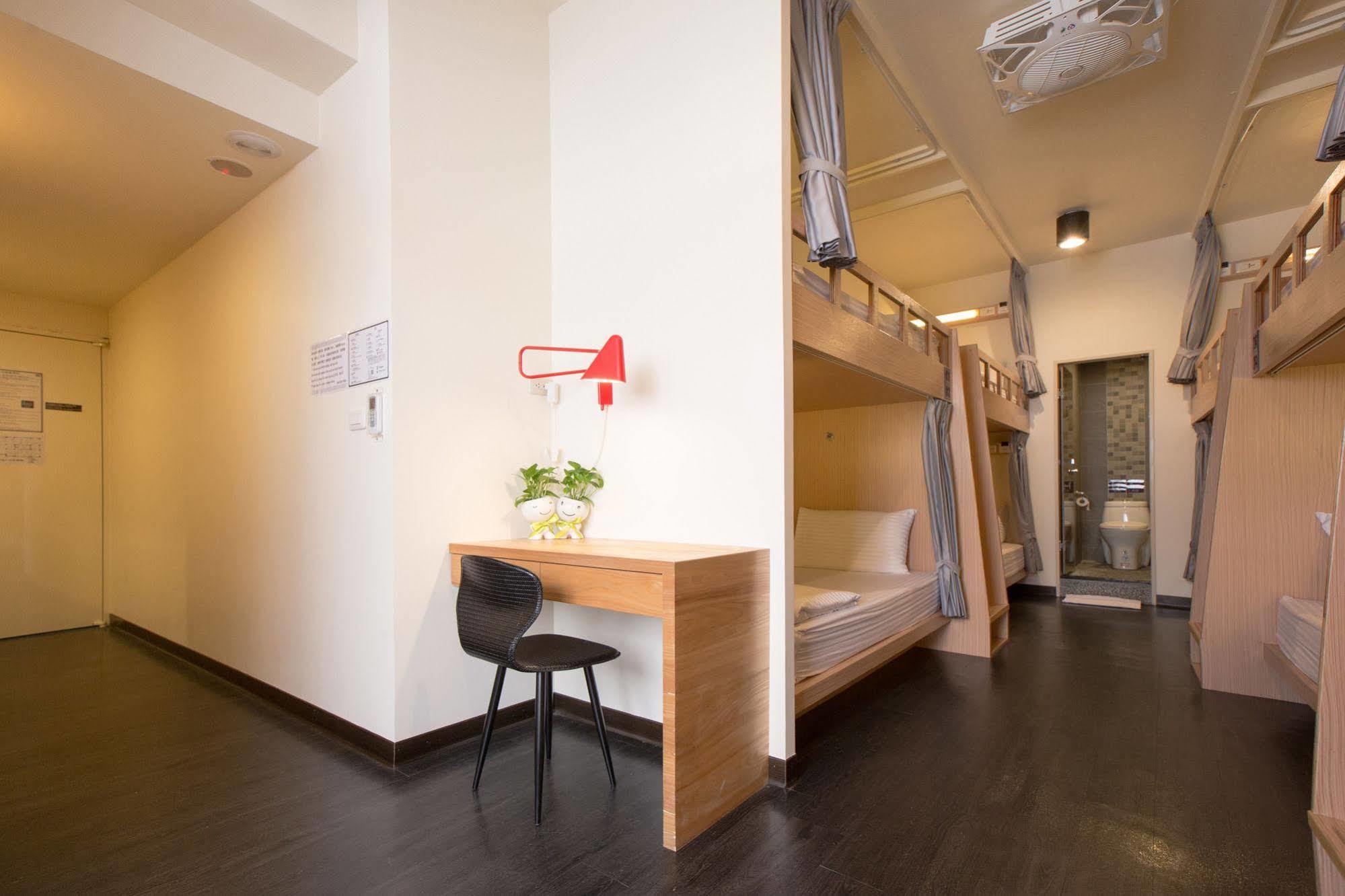 Fun Inn Taipei Hostel Dış mekan fotoğraf